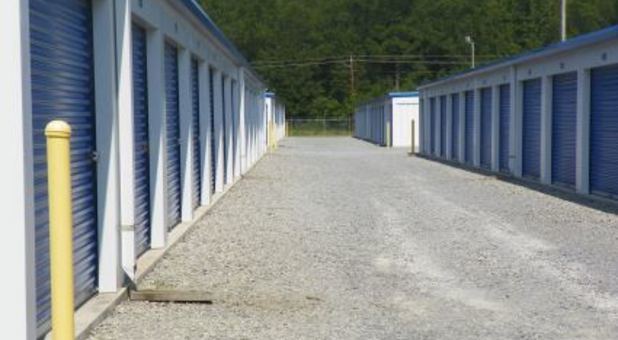 Security Mini Storage - Snow Hill 65 Perry Drive  Snow Hill NC 28580